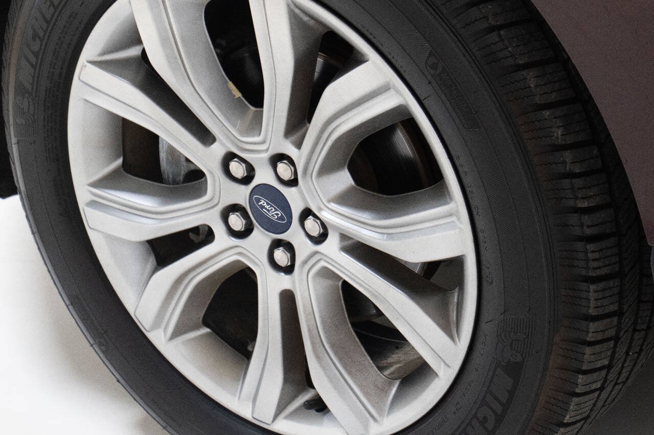 Used 2019 Ford Edge Titanium w/ Equipment Group 301A FWD image 83