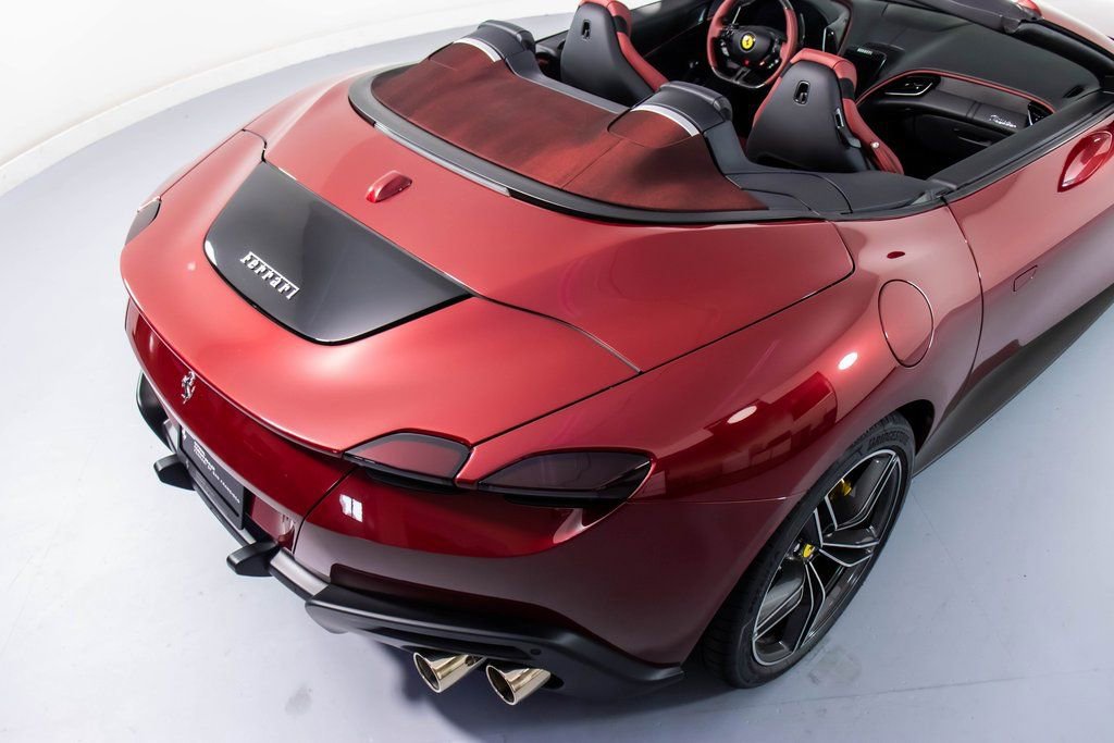 Certified 2025 Ferrari Roma Spider image 21