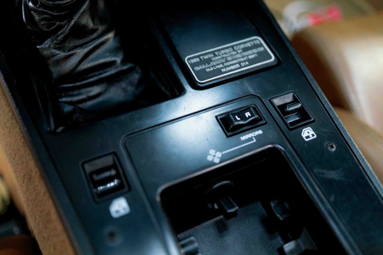 Used 1989 Chevrolet Corvette Callaway Twin Turbo image 59