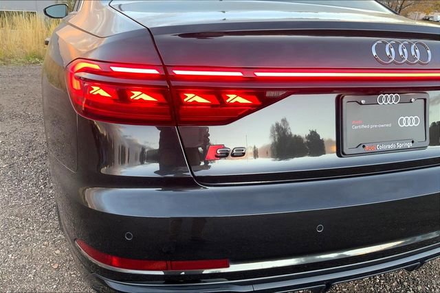 Used 2022 Audi S8 image 31
