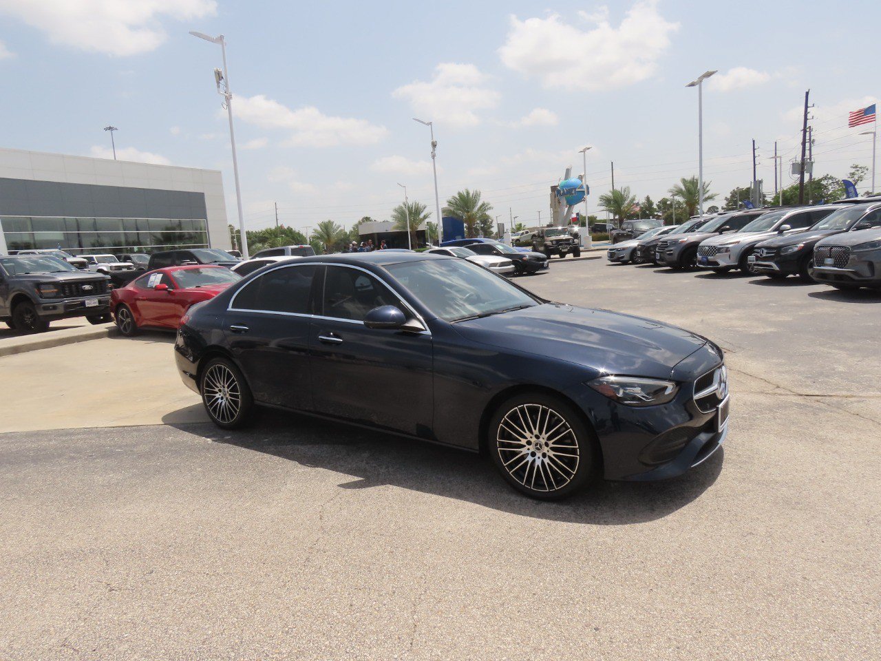 Used 2023 Mercedes-Benz C 300 4MATIC Sedan image 7