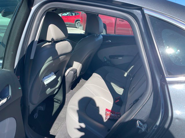 Used 2013 Buick Verano FWD image 8