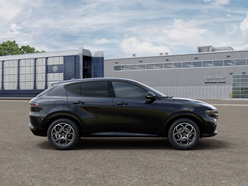 New 2025 Alfa Romeo Tonale AWD/4WD image 21