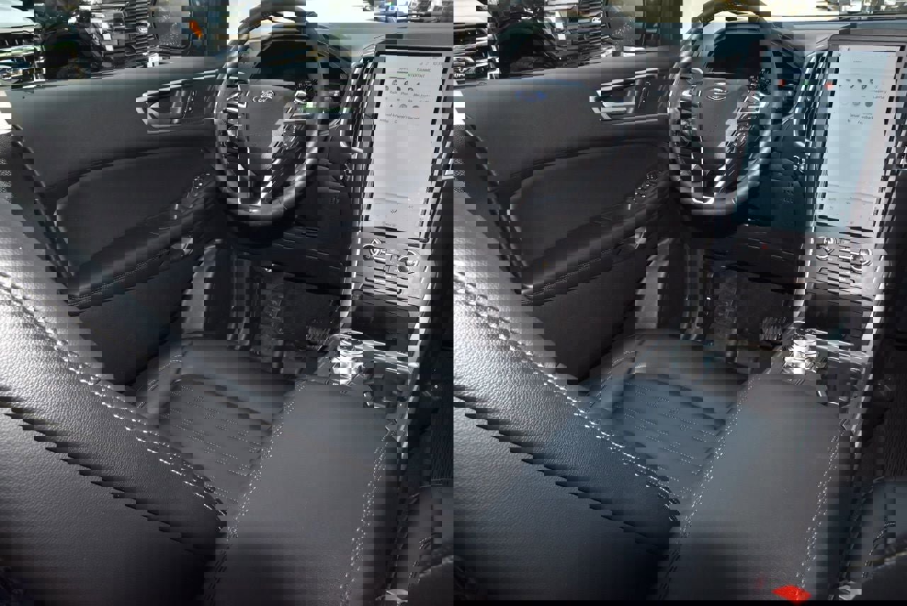 Used 2023 Ford Edge SEL w/ Convenience Package image 15