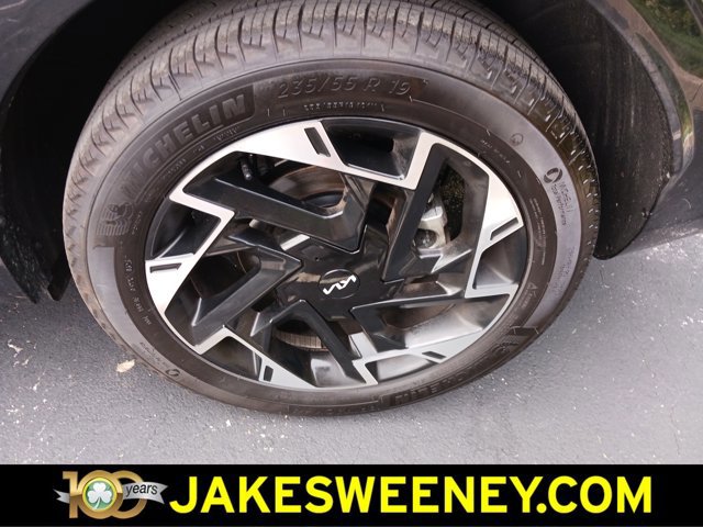 Used 2025 Kia Sportage SX image 32