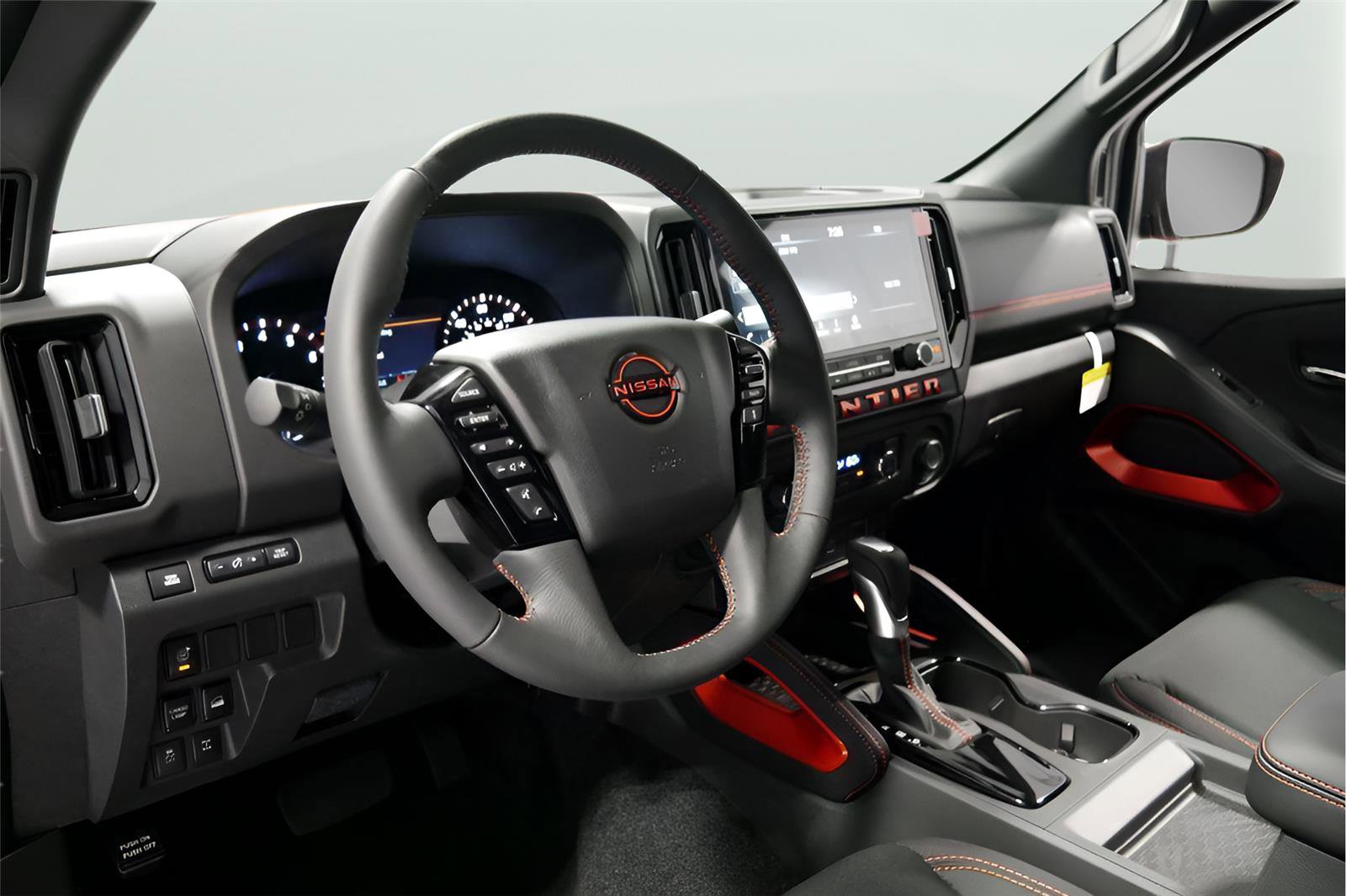 New 2025 Nissan Frontier PRO-4X image 9