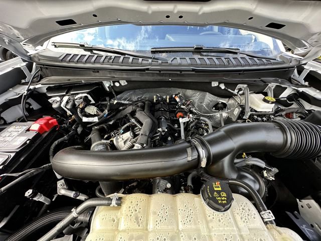 Certified 2025 Ford Expedition Active AWD/4WD image 30