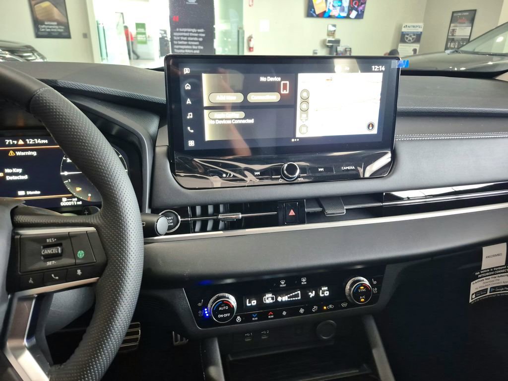 New 2026 Mitsubishi Outlander SEL image 14