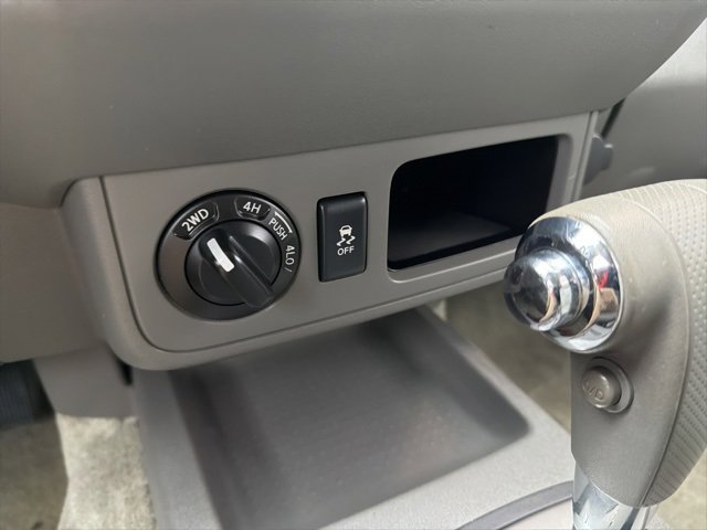 Used 2016 Nissan Frontier SV image 24