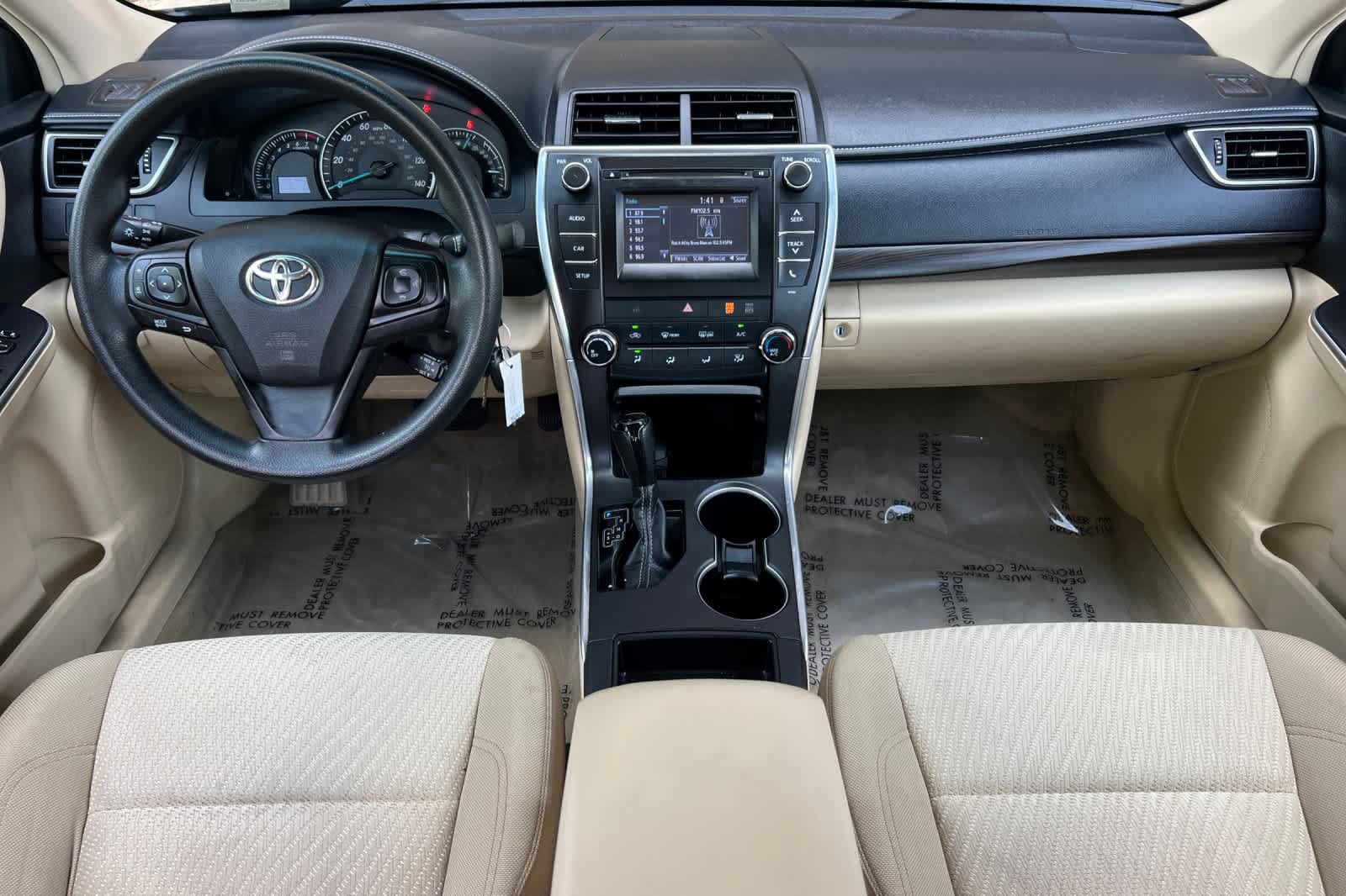 Used 2015 Toyota Camry LE FWD image 3