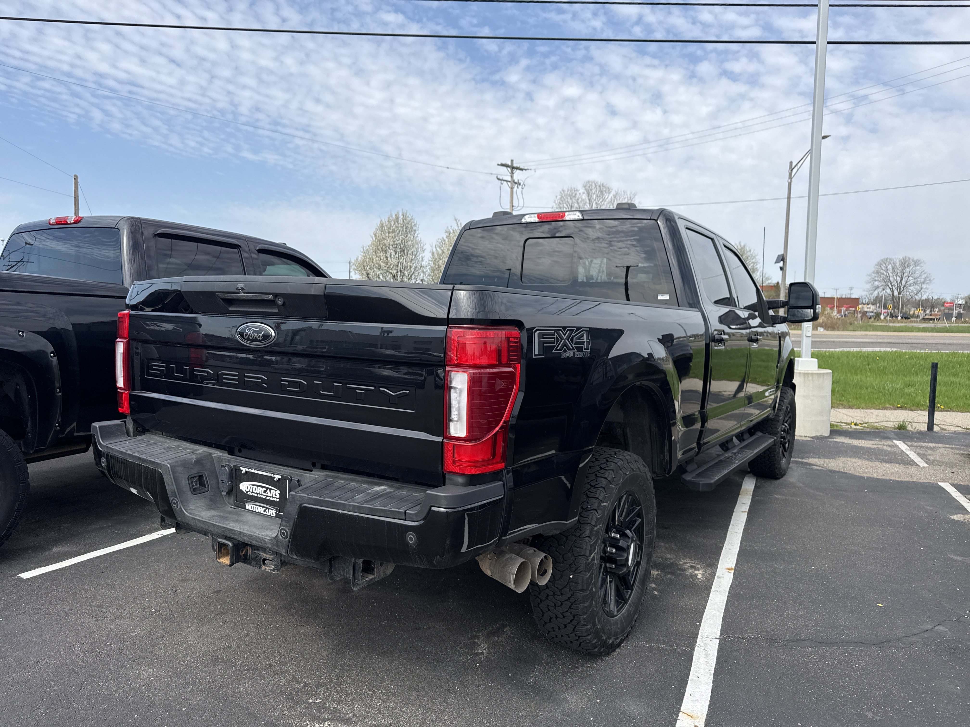 Used 2022 Ford F250 Lariat w/ Black Appearance Package AWD/4WD image 4