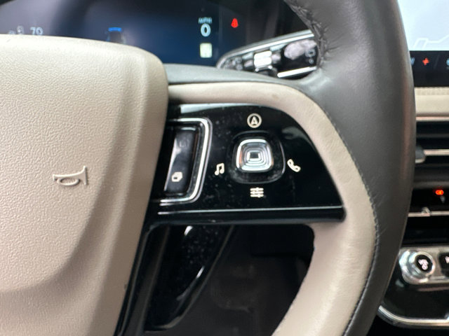 Used 2023 Lincoln Corsair Reserve w/ Equipment Group 201A image 20