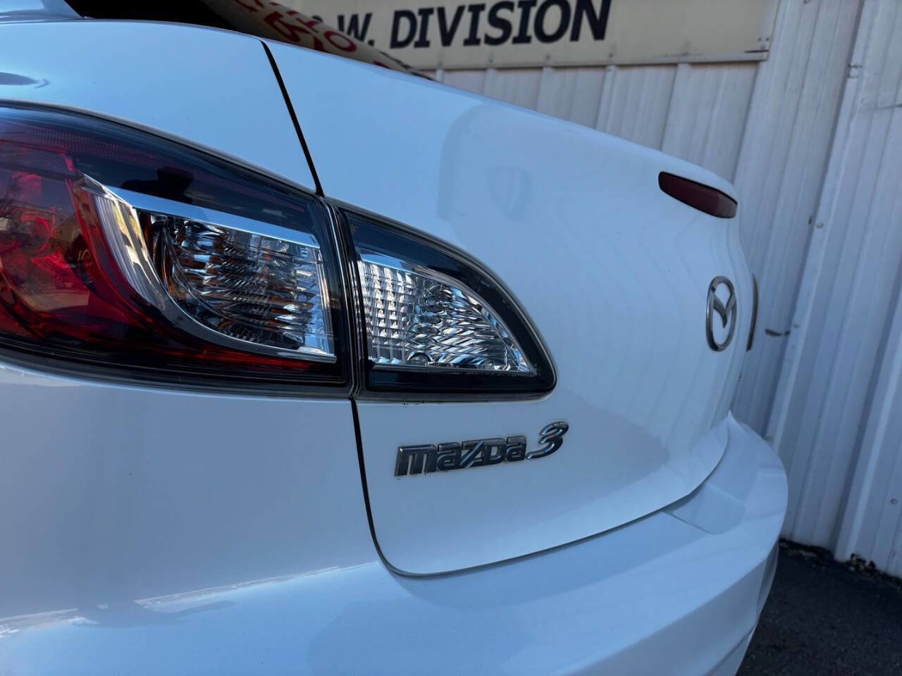 Used 2012 MAZDA MAZDA3 i Touring image 9