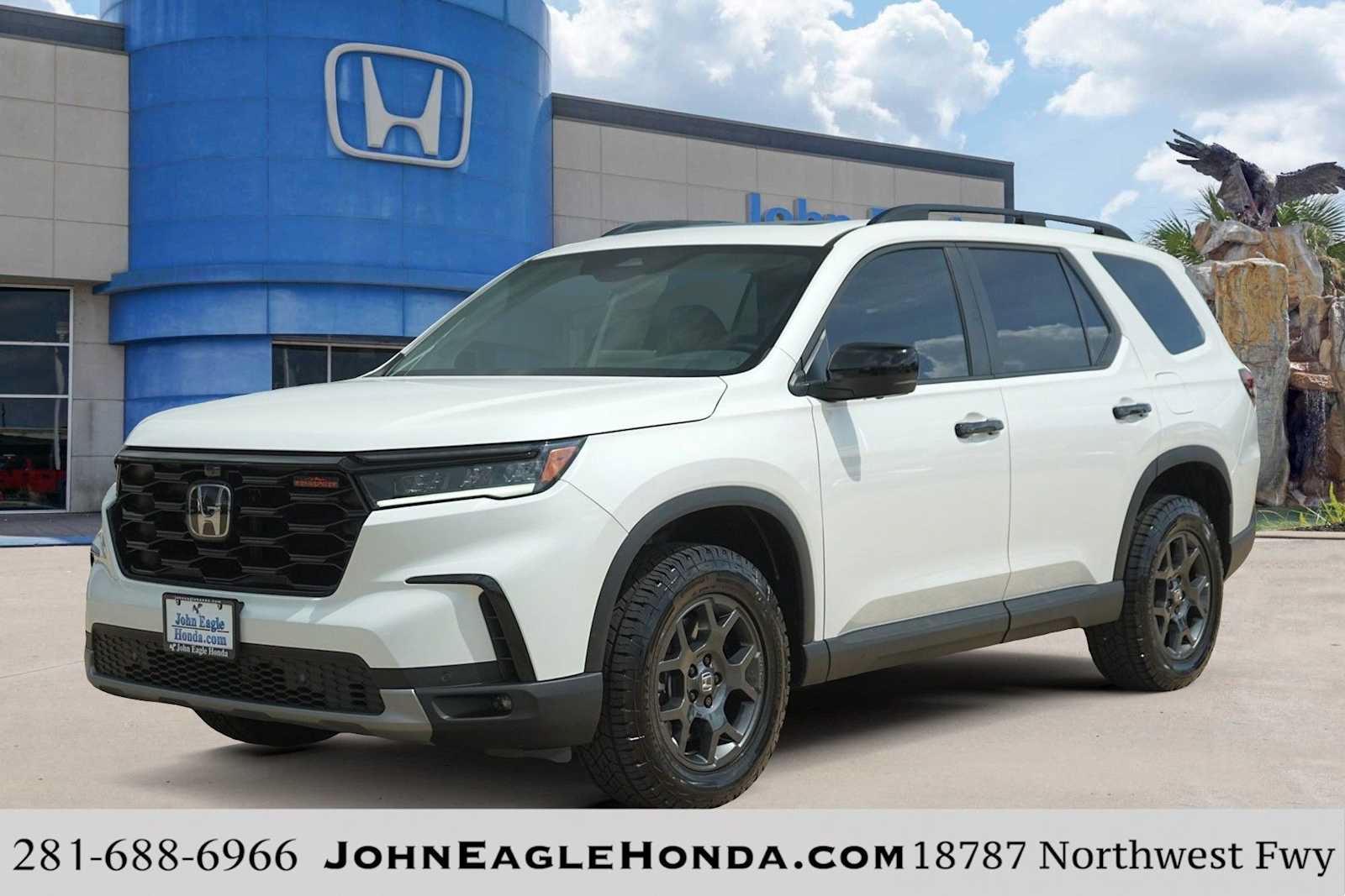 Used 2025 Honda Pilot TrailSport