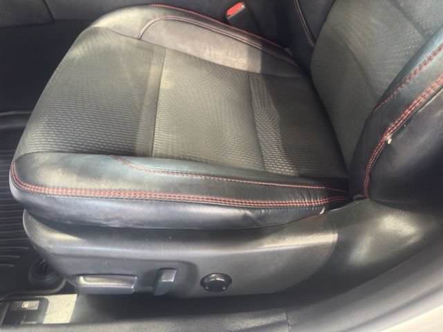 Used 2017 Toyota Camry SE FWD image 16