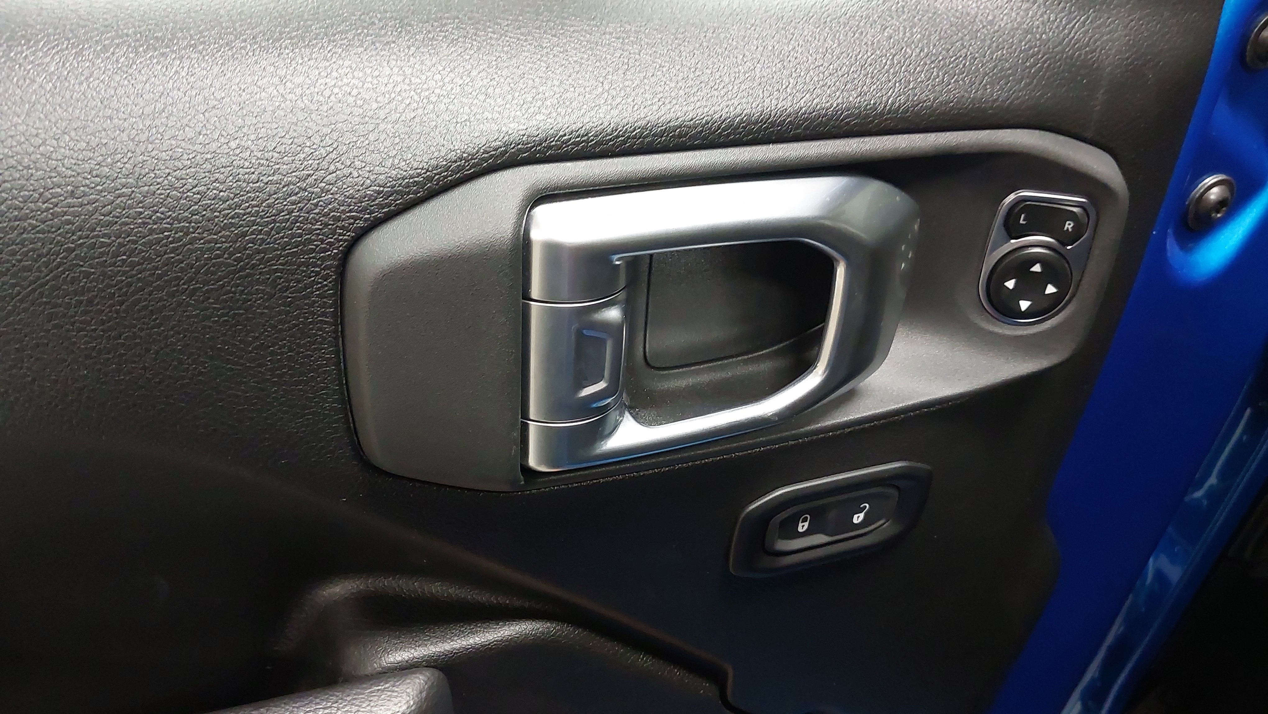 Used 2024 Jeep Wrangler Sport AWD/4WD image 25
