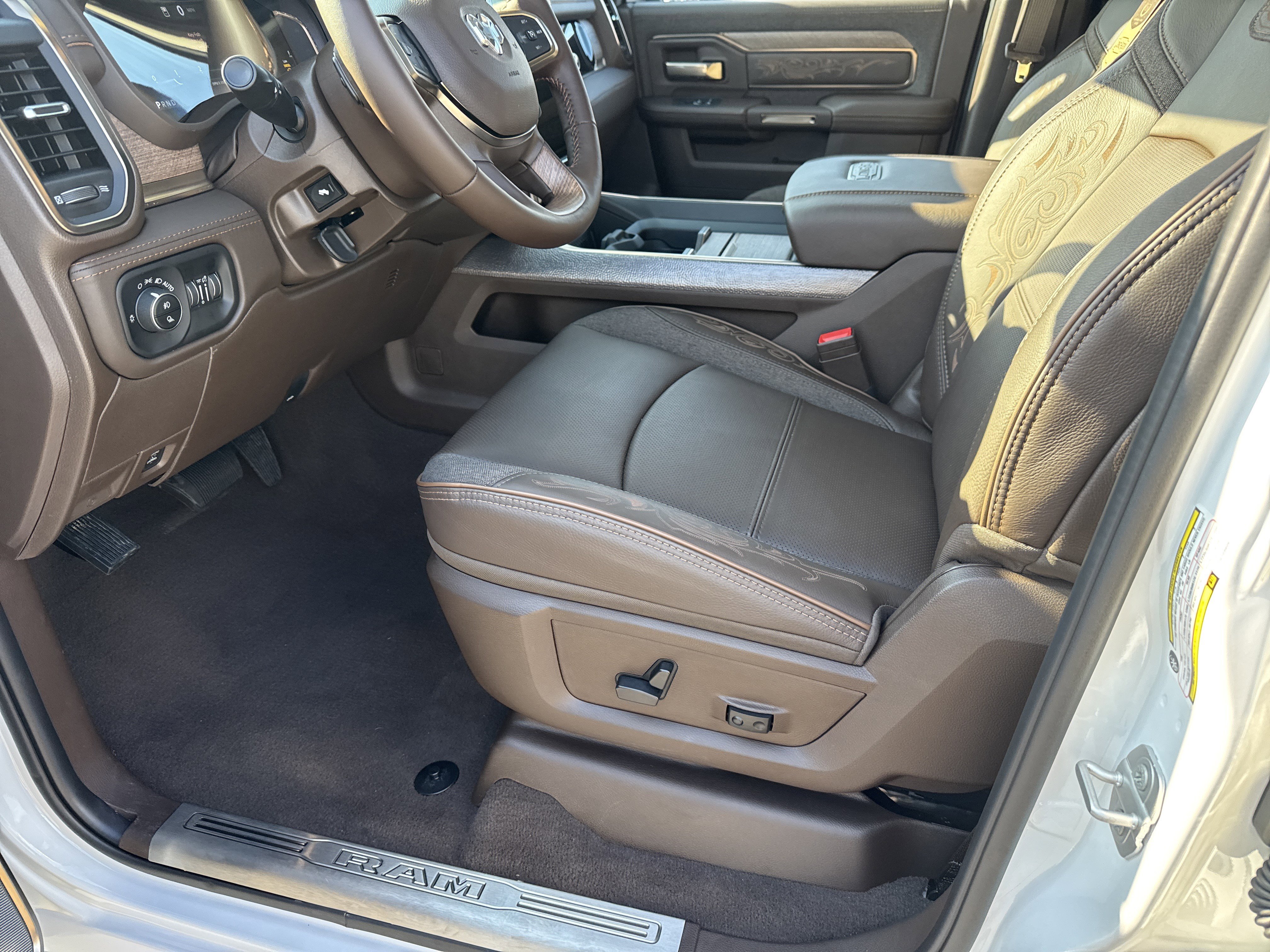 New 2026 RAM 3500 Longhorn image 16