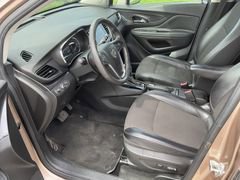 Used 2018 Buick Encore Sport Touring FWD image 12