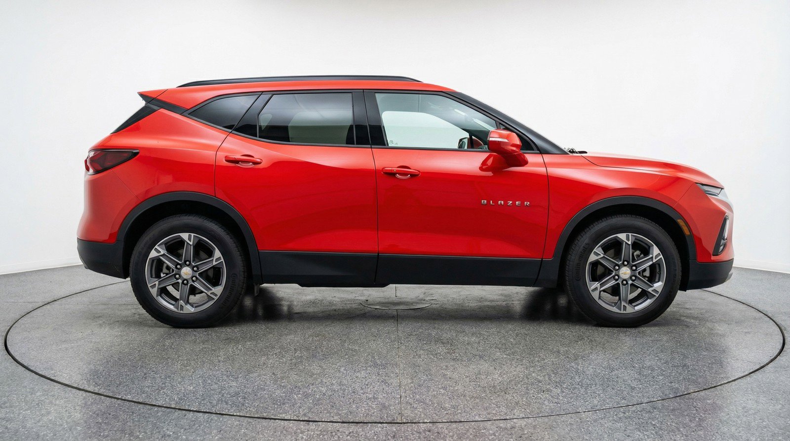 Used 2025 Chevrolet Blazer LT image 11