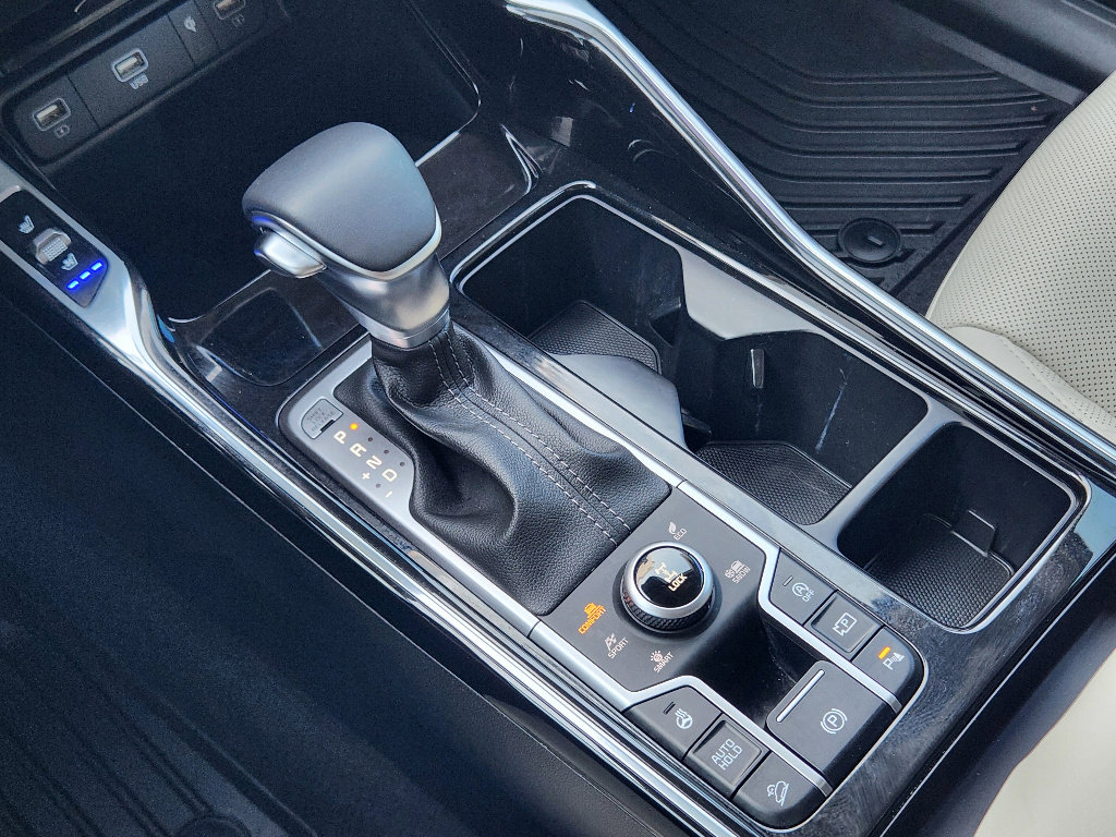 Certified 2023 Kia Sorento SX image 18