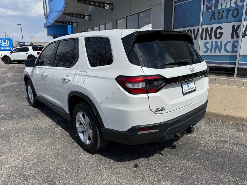 Used 2023 Honda Pilot LX image 14