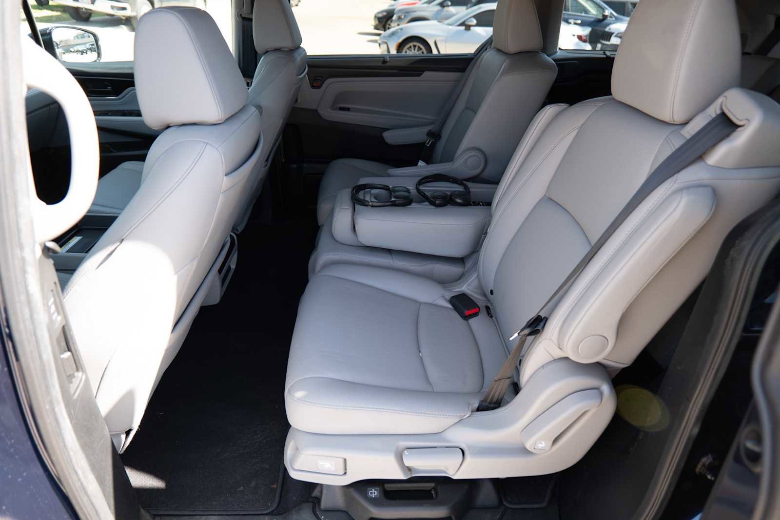 Used 2020 Honda Odyssey Elite image 24