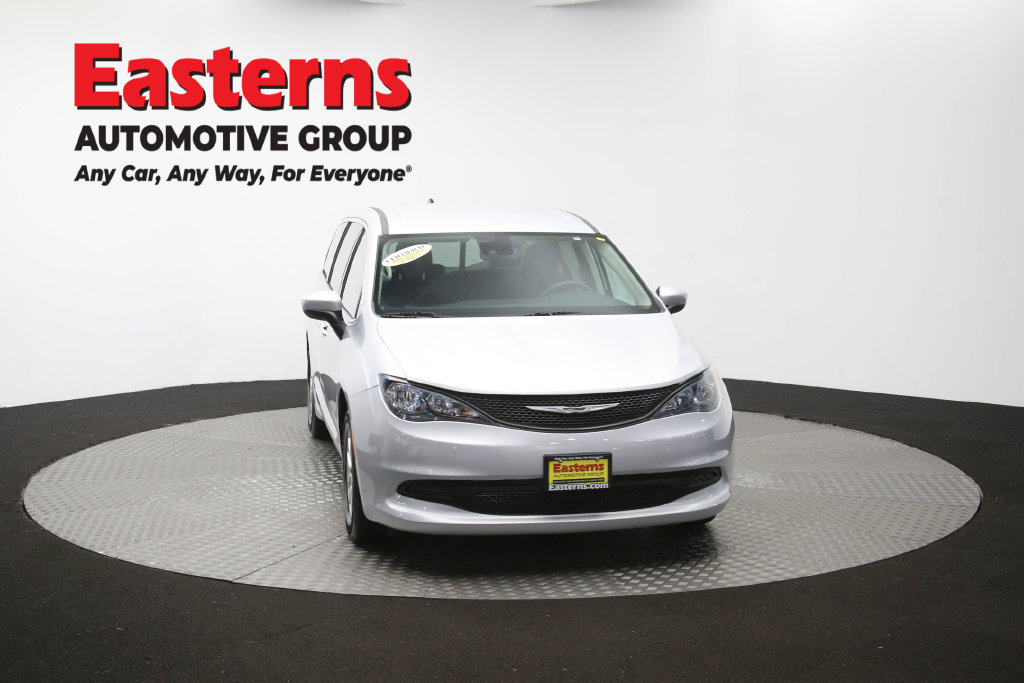 Used 2023 Chrysler Voyager LX FWD image 55