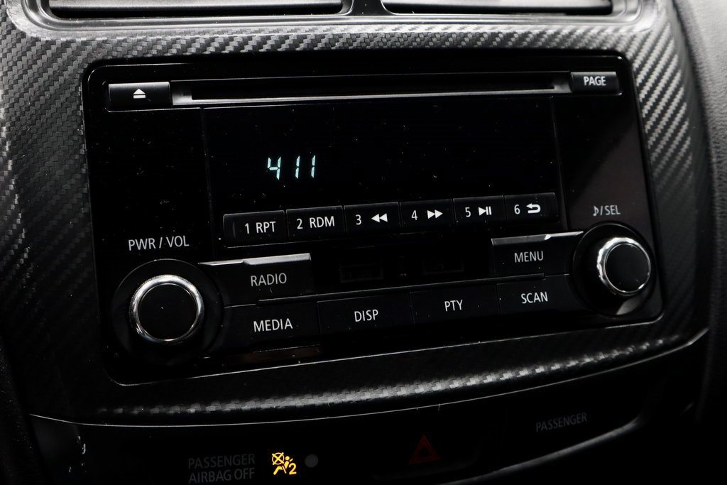 Used 2015 Mitsubishi Outlander Sport SE image 2