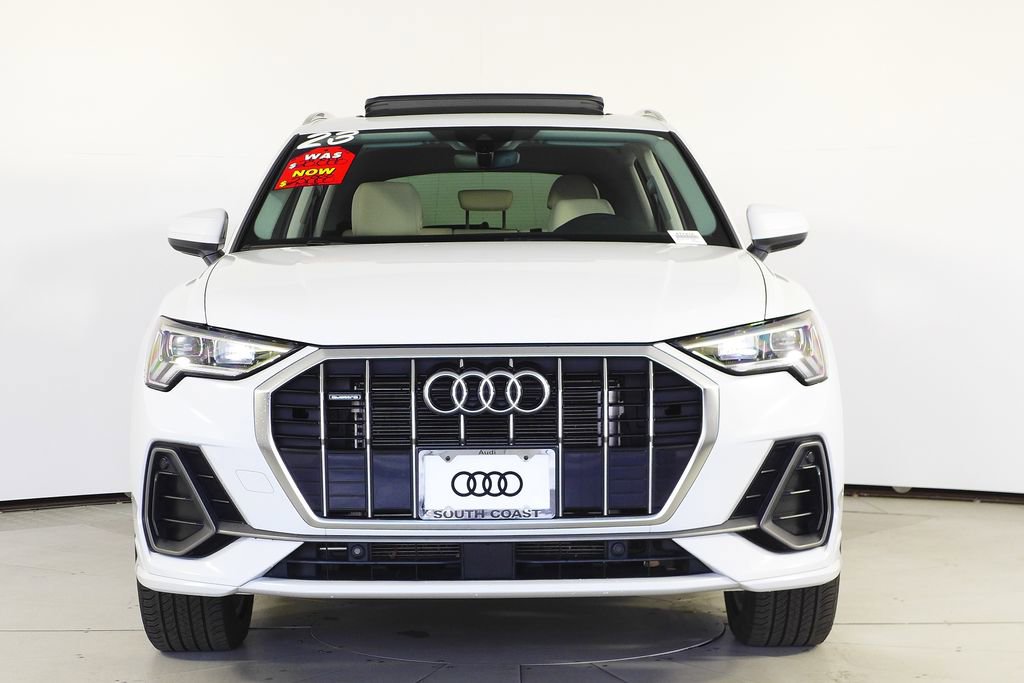 Used 2023 Audi Q3 2.0T Premium w/ Convenience Package image 3