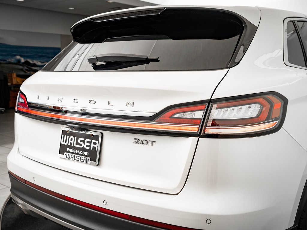 Used 2019 Lincoln Nautilus Select image 15