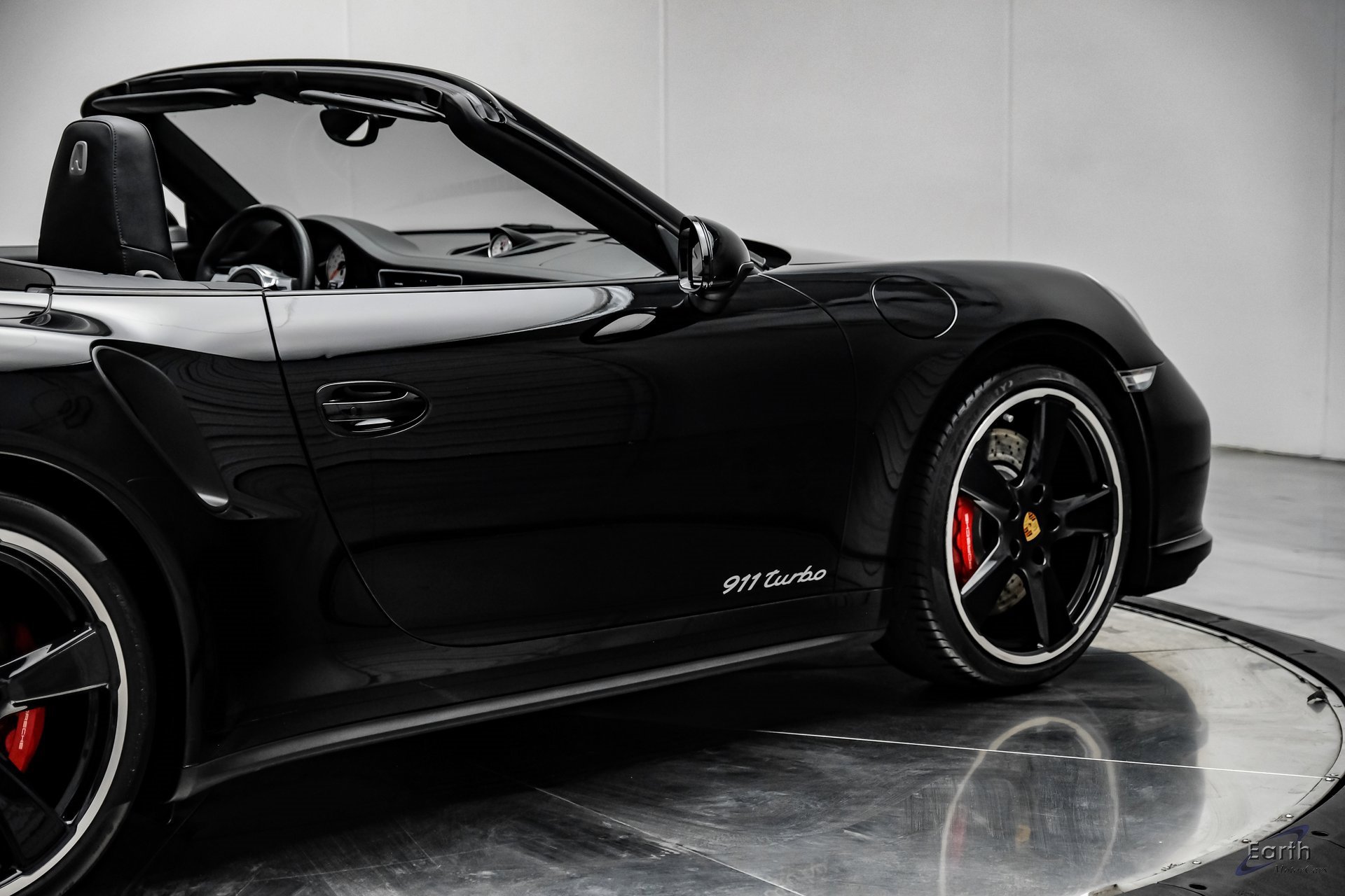 Used 2015 Porsche 911 Turbo image 21