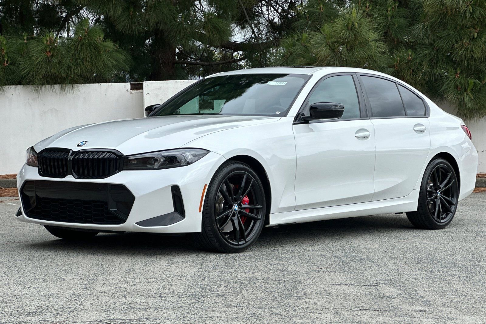 Used 2023 BMW 330i xDrive Sedan w/ M Sport Package AWD/4WD image 8