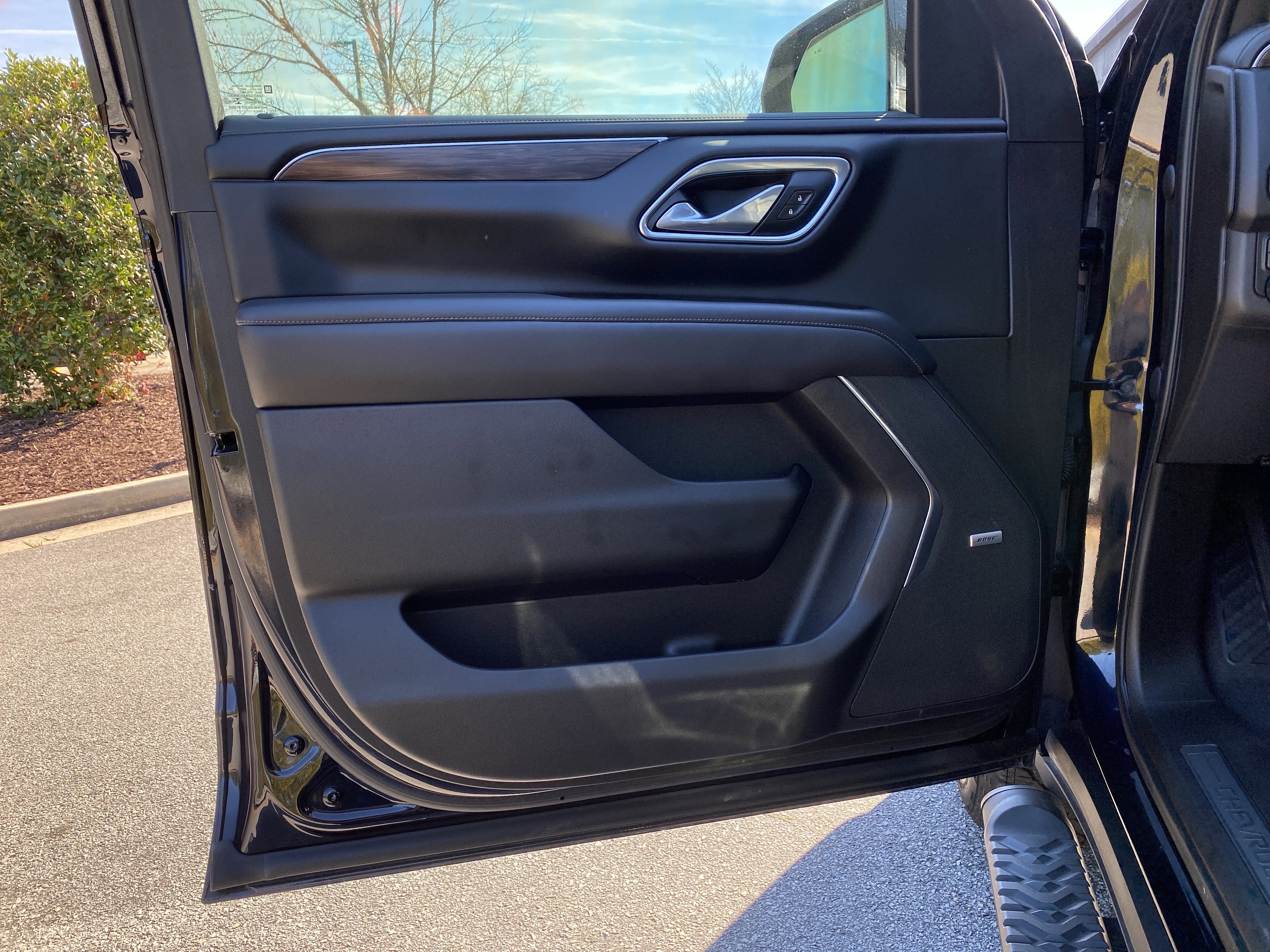 Used 2021 Chevrolet Tahoe Z71 w/ Z71 Off-Road Package image 21