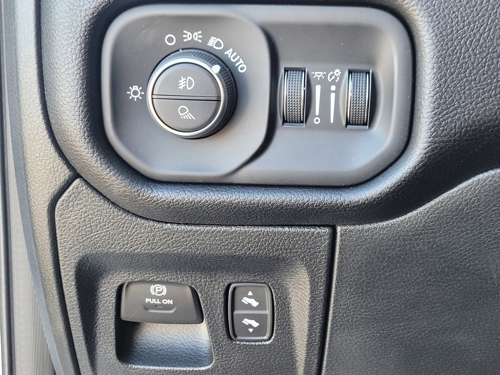 New 2026 RAM 1500 Big Horn image 24