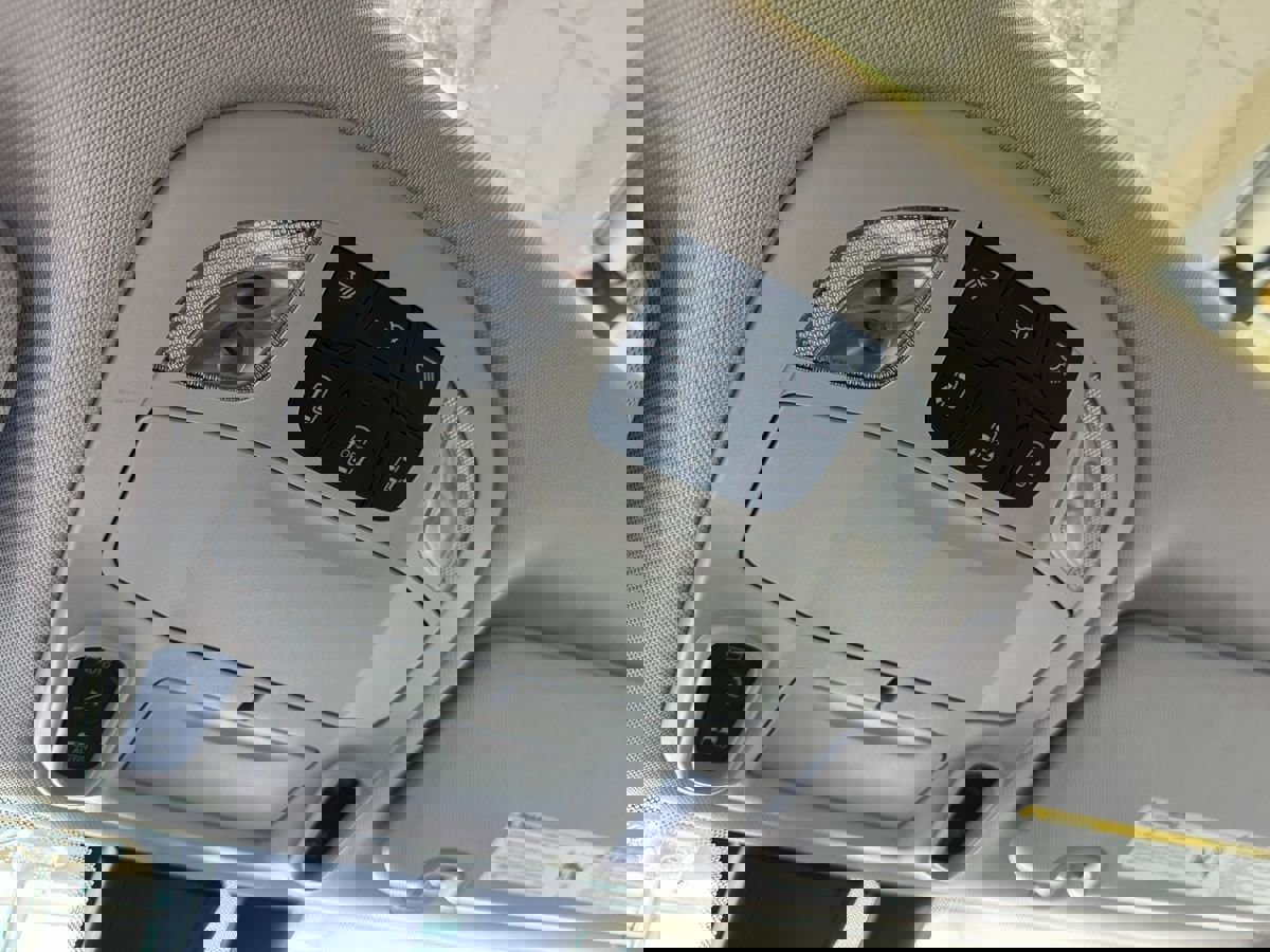 Used 2019 Chrysler Pacifica Limited image 39