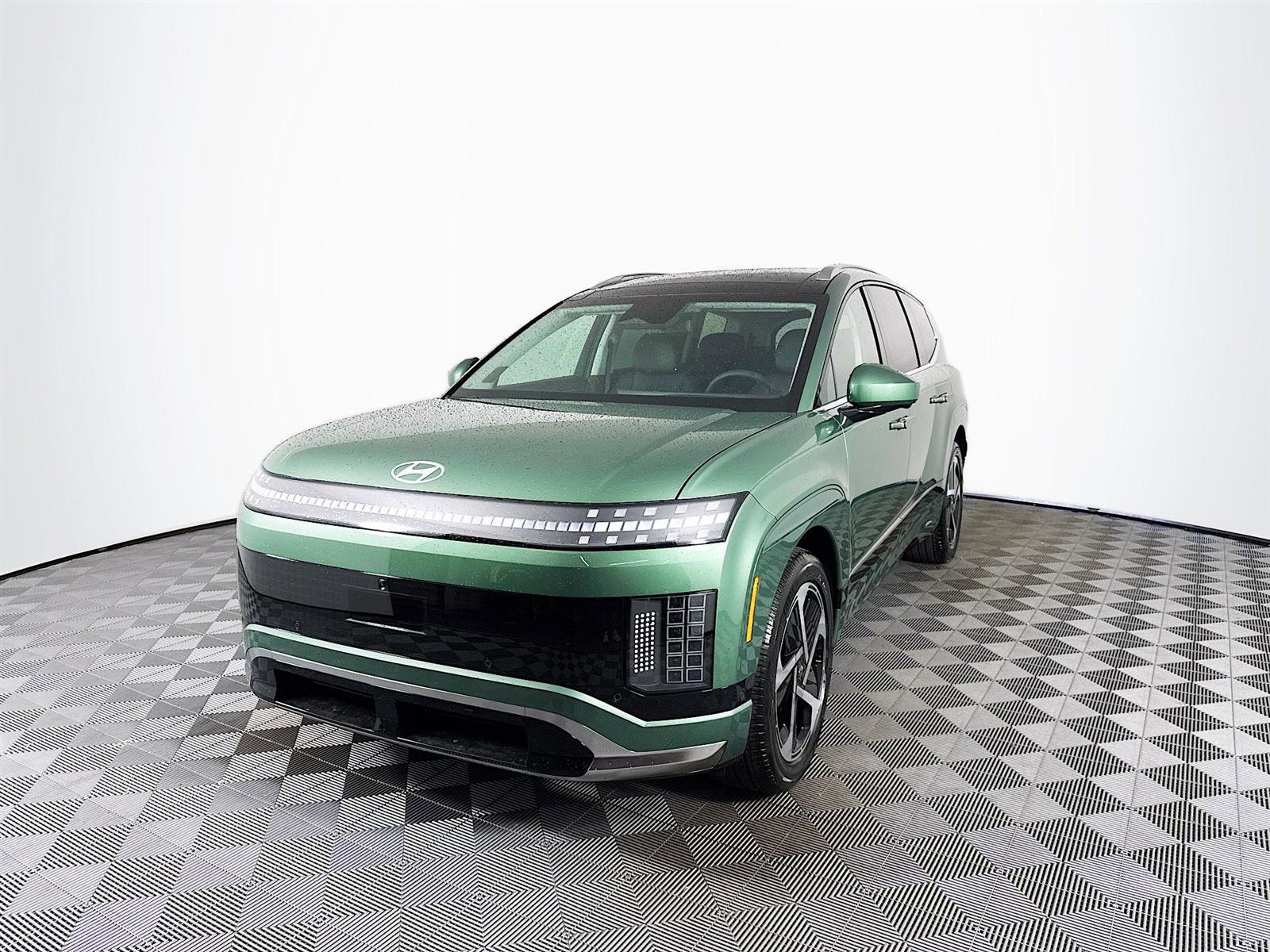 New 2026 Hyundai Ioniq 9 Calligraphy image 3