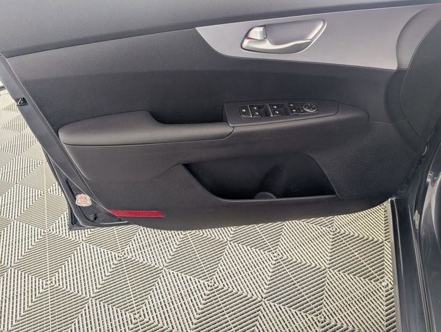Used 2024 Kia Forte LXS image 10