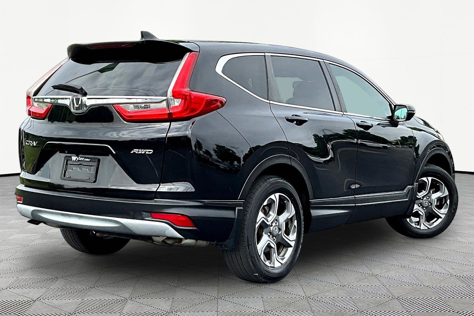 Used 2017 Honda CR-V EX-L image 6