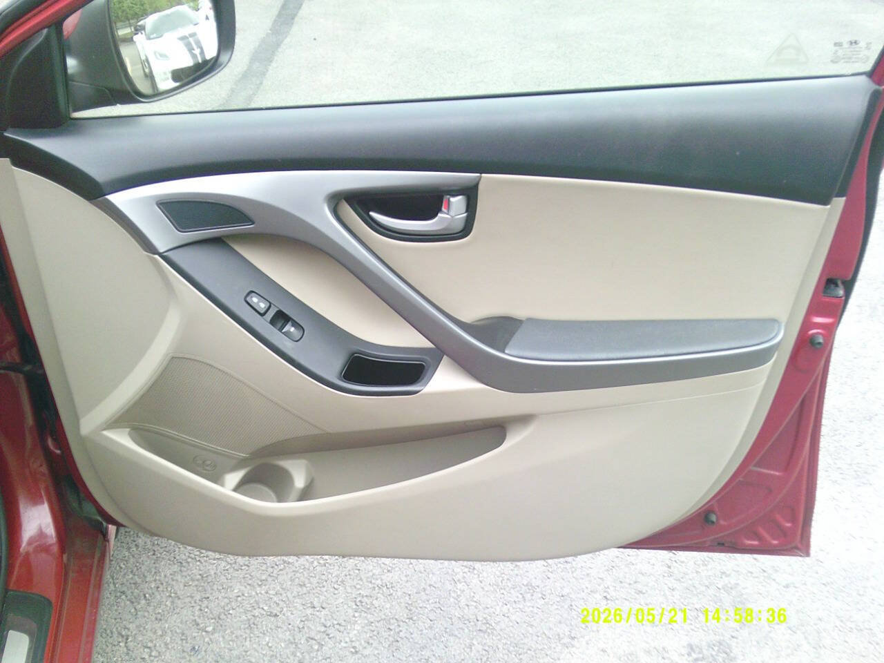 Used 2014 Hyundai Elantra Limited w/ Option Group 03 FWD image 21