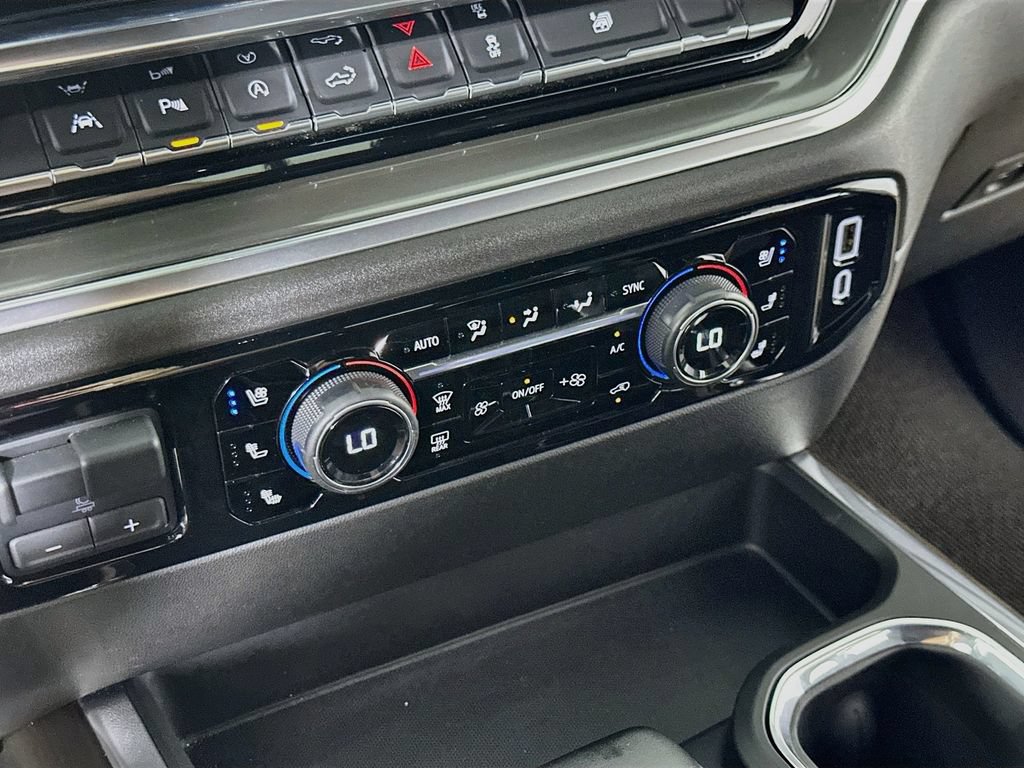 Used 2024 Chevrolet Silverado 1500 High Country AWD/4WD image 28