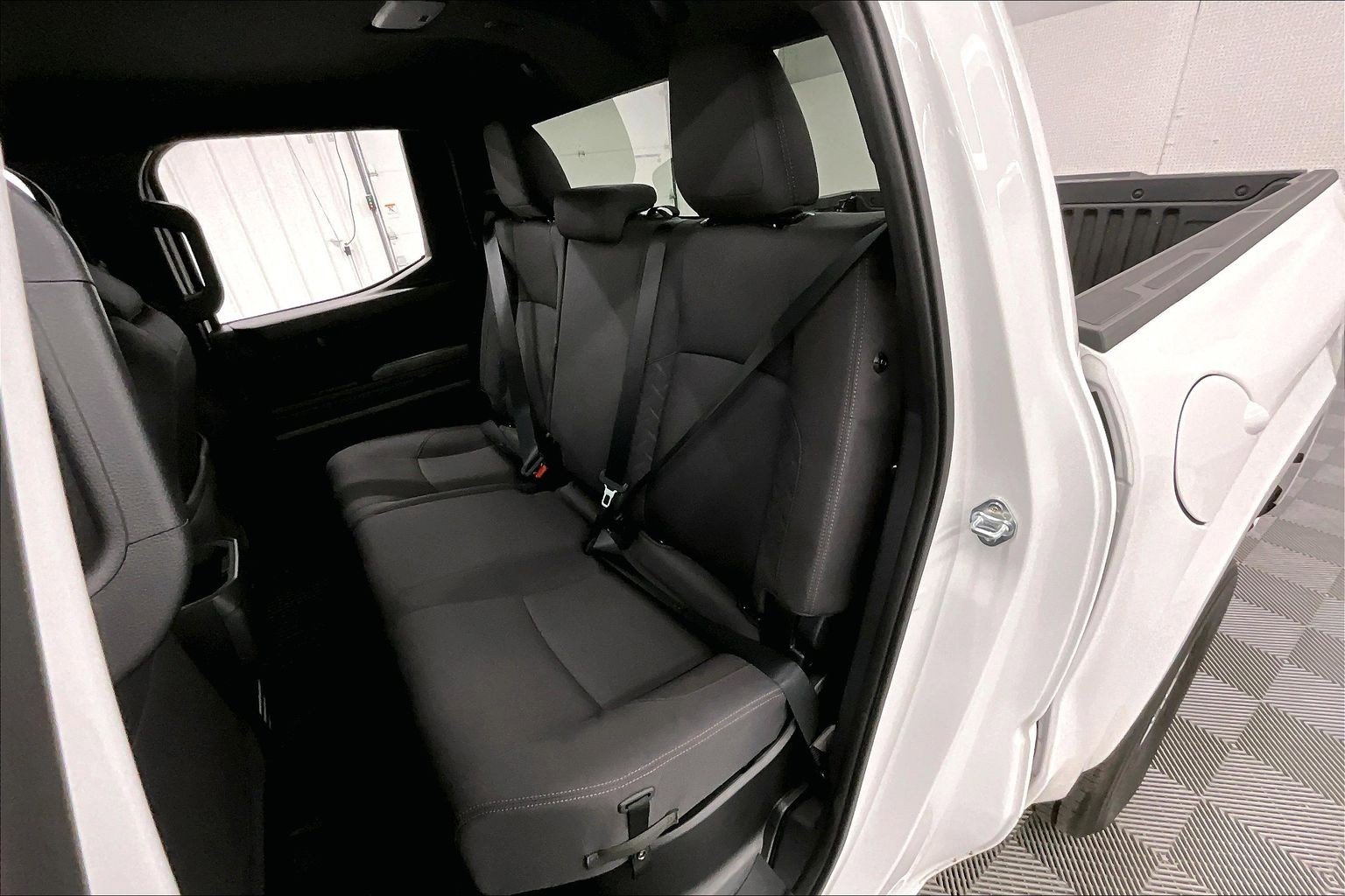 Used 2025 Toyota Tacoma SR5 AWD/4WD image 24