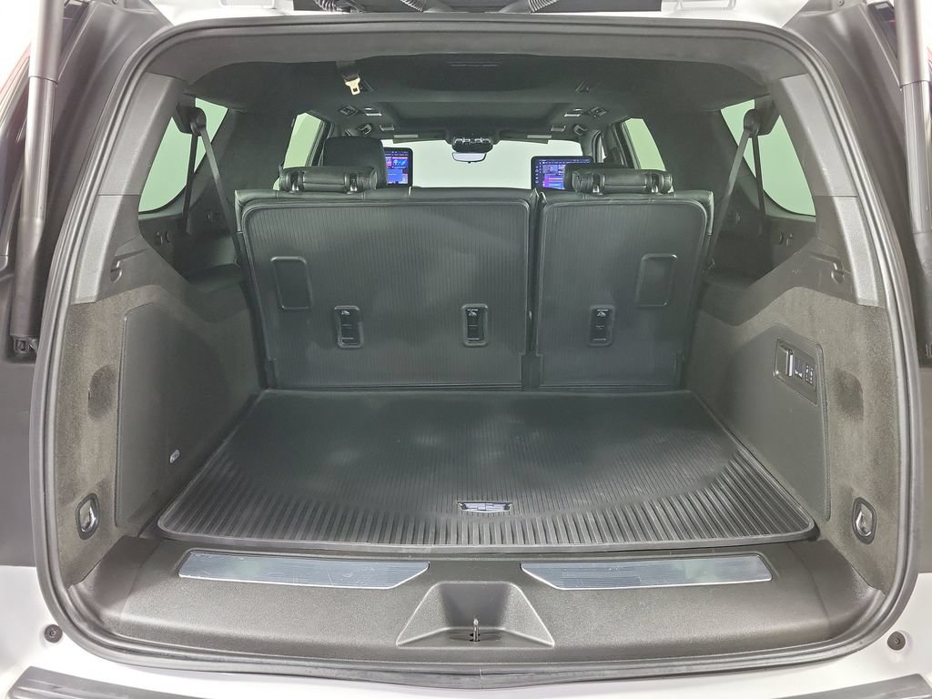 Certified 2025 Cadillac Escalade ESV Sport Platinum w/ LPO, Floor Liner Package AWD/4WD image 8