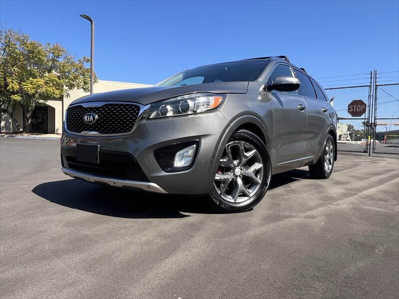 Used 2016 Kia Sorento SX FWD image 1