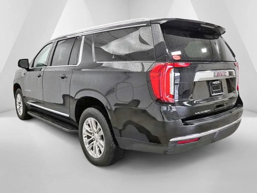 Used 2023 GMC Yukon XL SLT w/ SLT Luxury Package AWD/4WD image 5