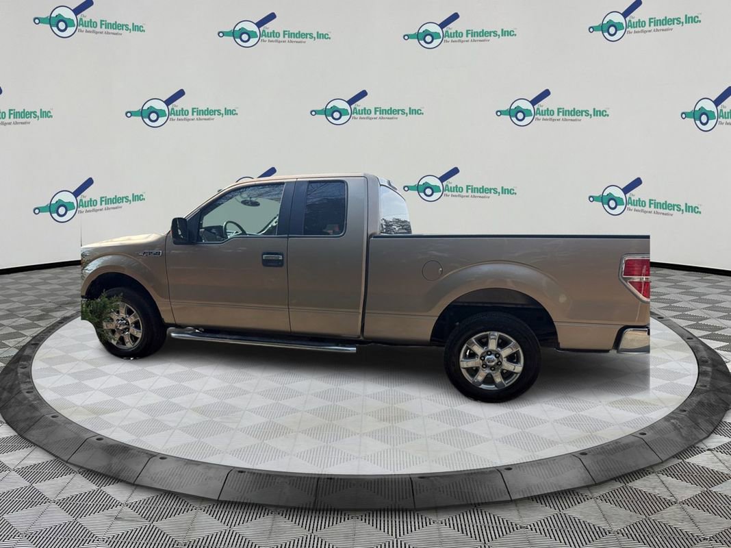 Used 2014 Ford F150 XLT w/ XLT Chrome Package image 8