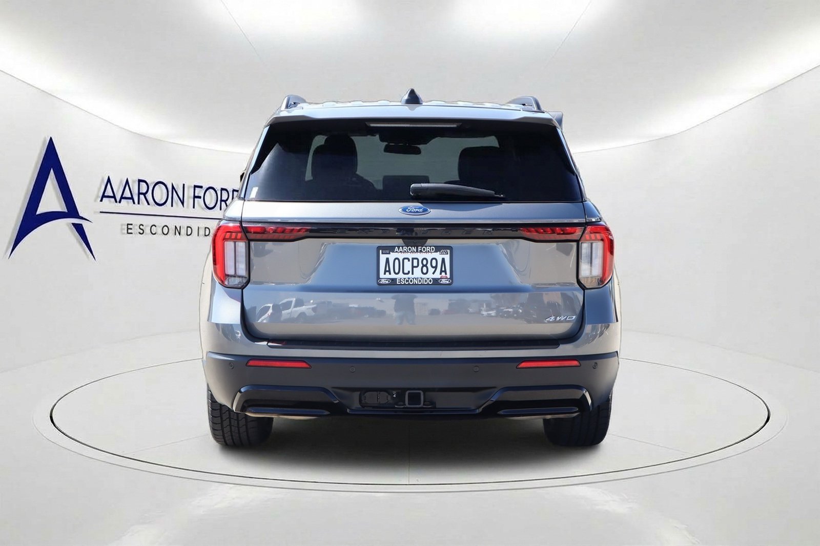 Used 2025 Ford Explorer ST-Line AWD/4WD image 5