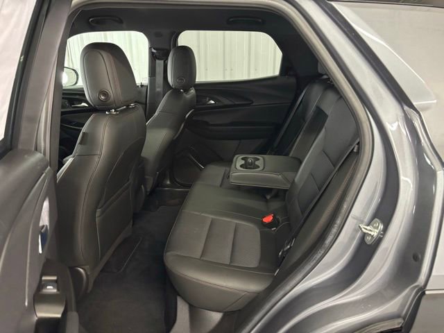 Used 2022 Chevrolet TrailBlazer RS w/ Technology Package image 11