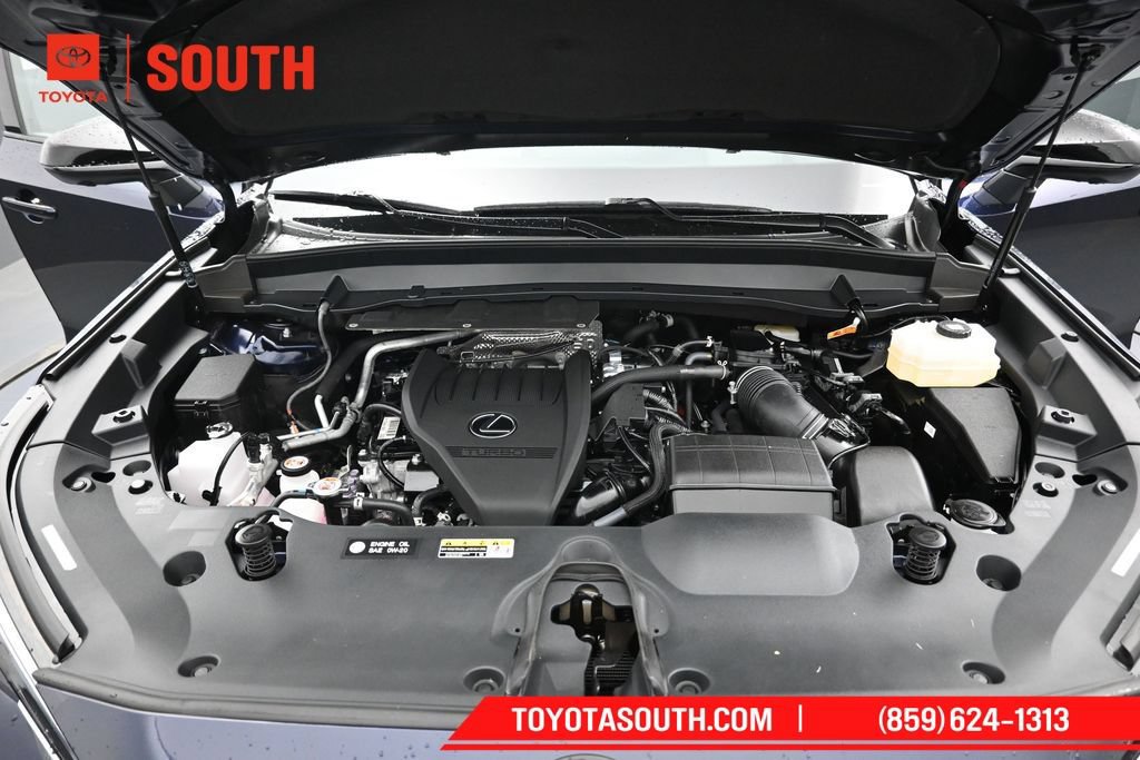 Used 2026 Lexus TX 500h AWD w/ Technology Package image 41