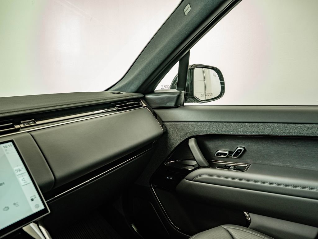 Used 2024 Land Rover Range Rover Sport Dynamic SE AWD/4WD image 27