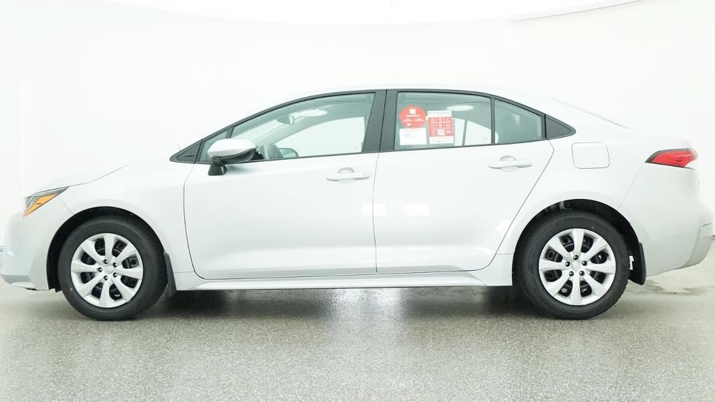New 2027 Toyota Corolla LE FWD image 19